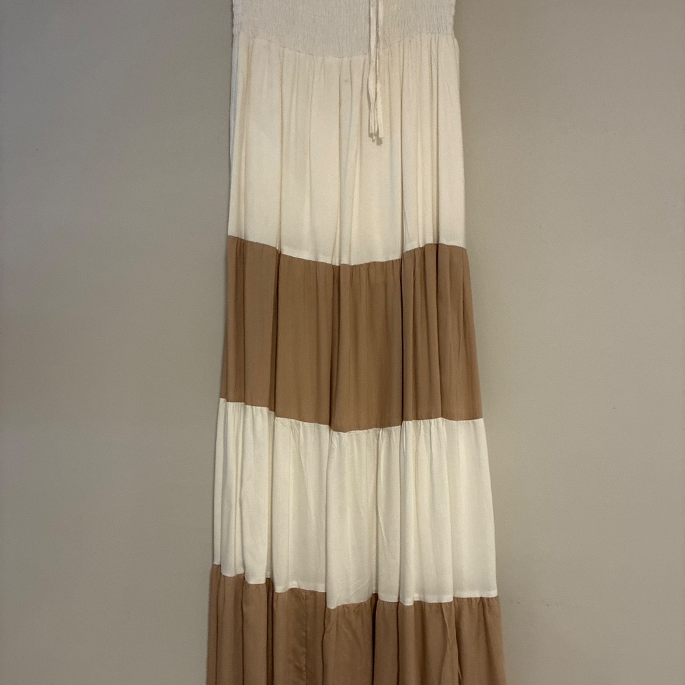 Dress - Picture 4 of 4